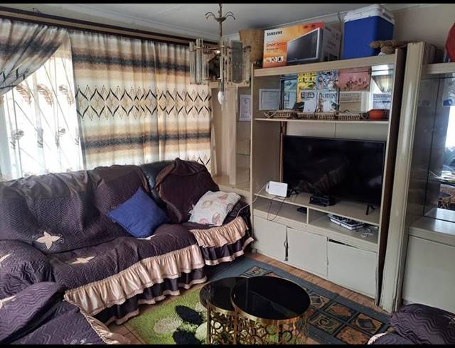 3 BEDROOM HOUSE FOR SALE IN MELVILLE